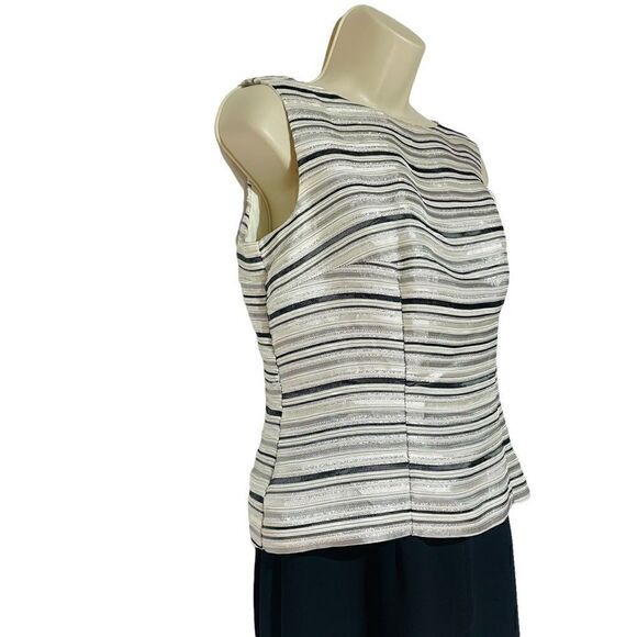 Dressbarn Women’s Pantsuit Short Sleeve/ Long Pants Size 8 - Picture 3 of 16